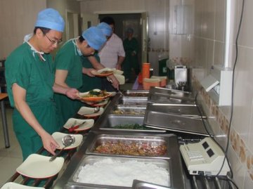 解放军304医院创新餐饮保障模式