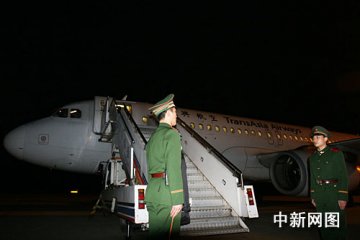 湖南台湾首例紧急医疗直航包机凌晨启程
