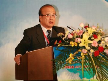 于明德：积聚各方力量为医药业健康发展出谋划策