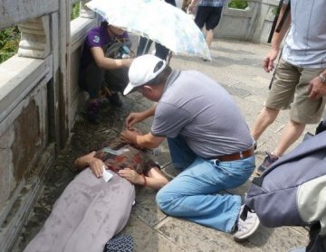 58岁男子用针灸救醒晕倒老人称要敢于行善