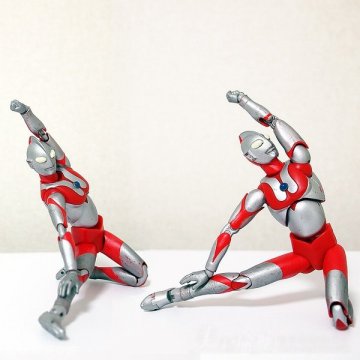 奥特曼 教你瑜伽标准动作