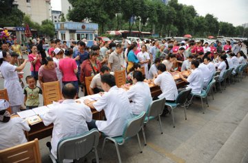 四川省人民医院启动“服务百姓健康行动”大型义诊周活动