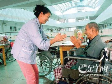 养老院护工受训程度较少