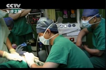 男子身患畸形血管瘤30年形似“怪物”，终被治愈