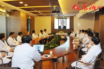 北京大学吴阶平泌尿外科医学中心医务人员追思吴阶平先生
