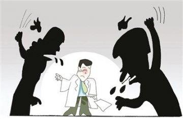 评论：医护人员应更自信 不要总有“受害心态”
