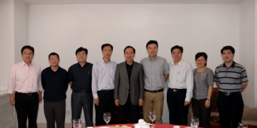 中国疾病预防控制中心派出首批援助非洲执行遏制脊髓灰质炎传播专业技术人员