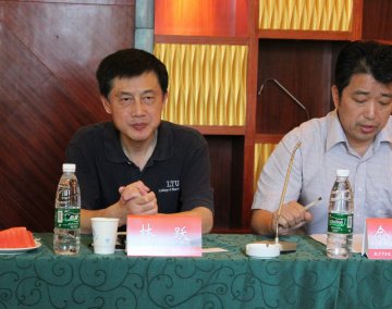 我校主持召开江苏省外国留学生教育研究会常务理事会议
