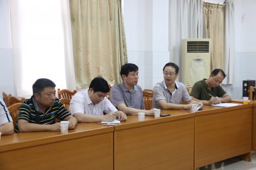 医院党支部召开迎七一庆党建民主生活会