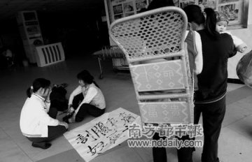 产妇大出血死亡 医院赔偿家属10万