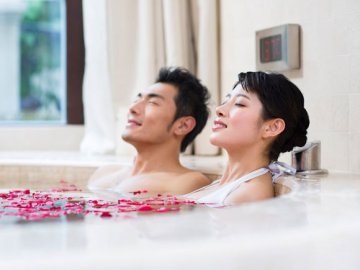 产后汗多 应对褥汗青爽坐月子