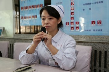 寻找身边的好医生系列报道之六：用真诚与爱播种希望