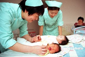 中国力求破解出生人口性别比持续偏高难题