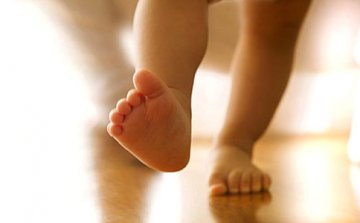 走路鸭子步？跑步跑不快？快去骨科看看