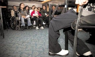 肖传国出狱后为肖氏手术正名 13名患者进京驳斥