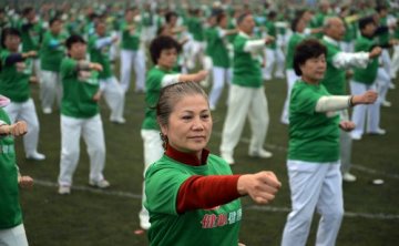 今年重阳节是我国第一个法定老年节