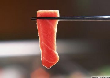 12种易引起中毒的美食之：三文鱼