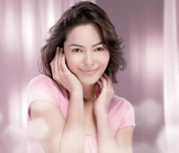 从唇色看女人一生命运