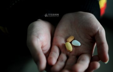 记录90后艾滋病大学生的一天