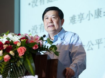 刘远立给医患纠纷开三药方：平衡资源 提高道德