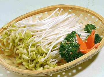 饮食禁忌：13种食物比砒霜还毒