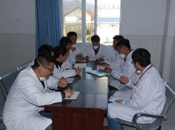 中默项目凉山州2014年第二期艾滋病抗病毒治疗临床医师培训班开班