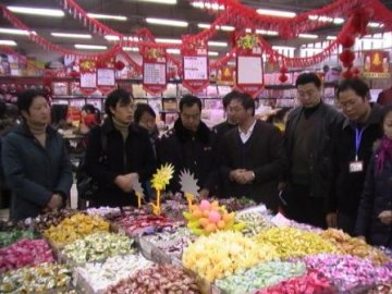 宜良县四班子领导率队开展打击违法添加非食用物质和滥用食品添加剂专项整治暨春节期间食品药品安全大检查行动