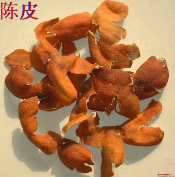 干柑橘皮泡澡可促进血液循环消除疲劳