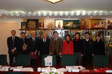 于文明副局长会见斯洛伐克代表团