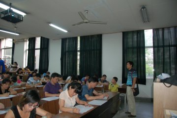 亚青会医疗专业志愿者外语培训取得圆满成功