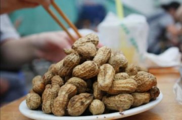 8类人千万少吃花生 小心要命