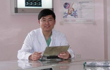 胸外科学专家 留学美国学者张临友教授