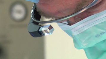 Glass新用途：成为医疗手术的最佳教学器材