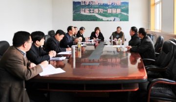 王保珍巡视员参加省荣军医院专题民主生活会