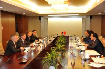 吴浈会见德国驻华大使一行