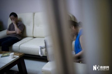 两位前来准备实行代孕的男女