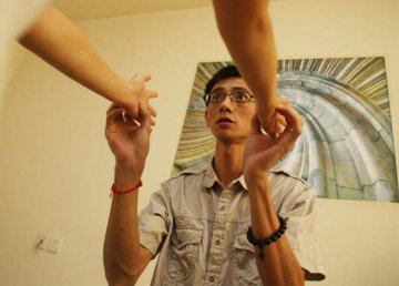 现场揭秘神奇的催眠术