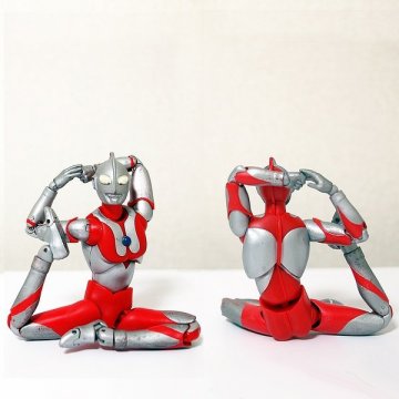 奥特曼 教你瑜伽标准动作