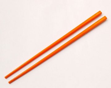 解析：哪种筷子更易暗藏细菌 保质期为多久？