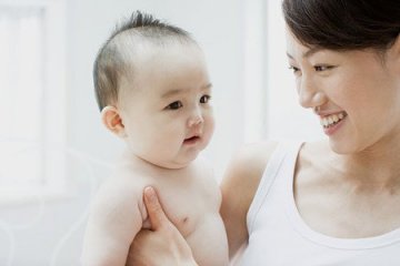 父母必读：给孩子喂药别强灌有技巧