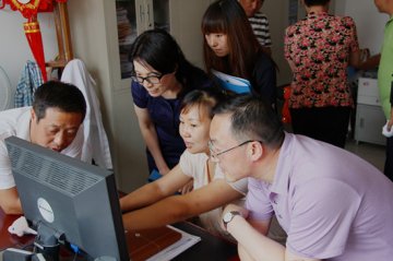 自治区民政厅领导来我区调研检查城乡医疗救助工作