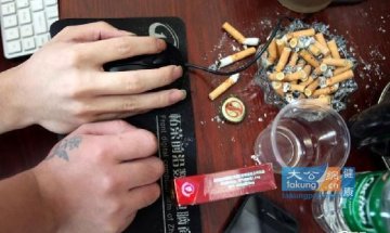 爱没有理由！实拍“同志”的婚姻生活组图