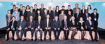 与世卫合作培训传统医药人才