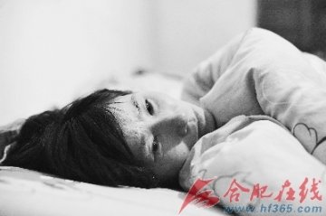 割肾救夫女子患胃癌续：儿子拼命打工救母