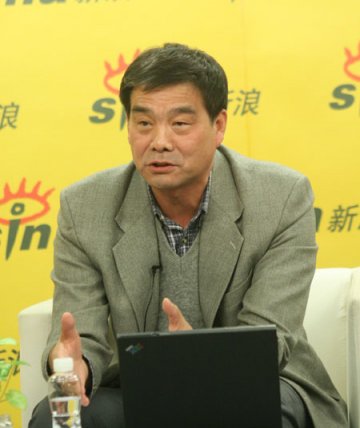 国家疾控中心专家：被犬咬伤后要用水洗15分钟
