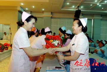博韵艺术团到北京儿童医院慰问演出