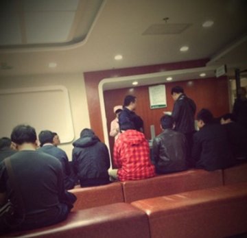 慈铭体检被指服务差 半分钟查视力成快餐文化