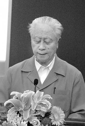 “全国银龄健康一二一工程”倡议书