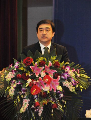 《中国实用口腔科杂志》换届大会暨口腔医学高峰论坛在沈阳召开