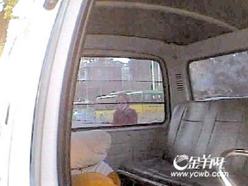 广州野鸡救护车到大医院门口抢客漫天要价